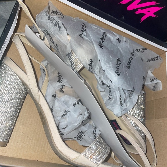 sparkly tan heels - Picture 1 of 3